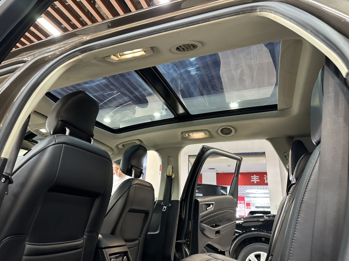 福特 銳界  2015款 2.0T GTDi 兩驅(qū)豪銳型圖片