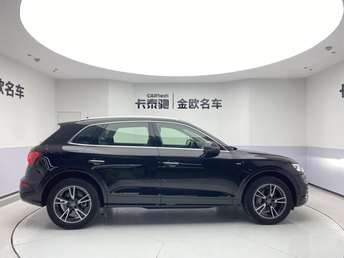 奧迪 奧迪Q5L  2020款 改款 40 TFSI 榮享時(shí)尚型圖片