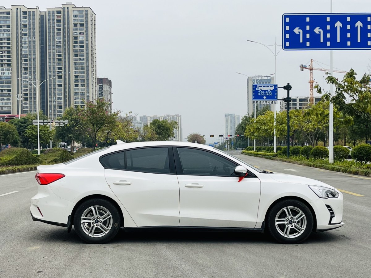 福特 ?？怂? 2019款 三廂 1.5L 自動鋒躍型 國V圖片