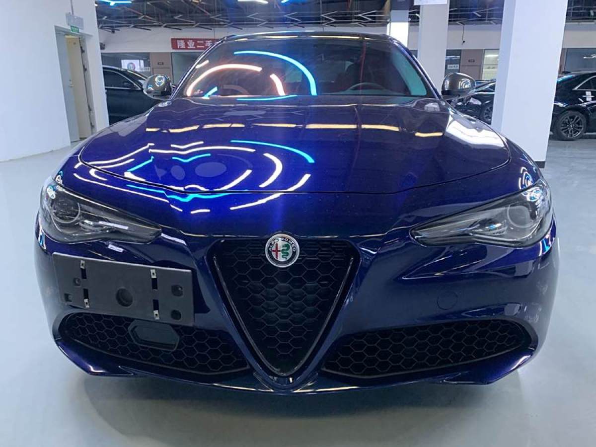 阿爾法·羅密歐 Giulia  2020款 2.0T 280HP 豪華運動版圖片