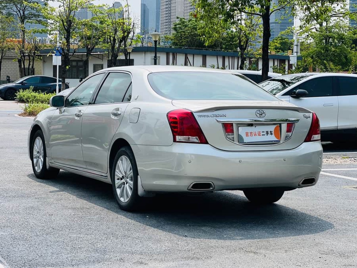 豐田 皇冠  2010款 2.5L Royal 真皮導航版圖片
