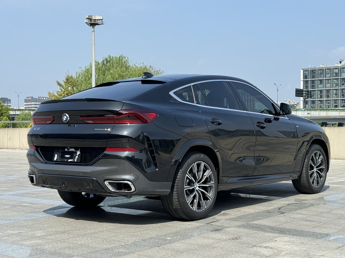 宝马 宝马X6  2022款 改款 xDrive30i M运动套装图片