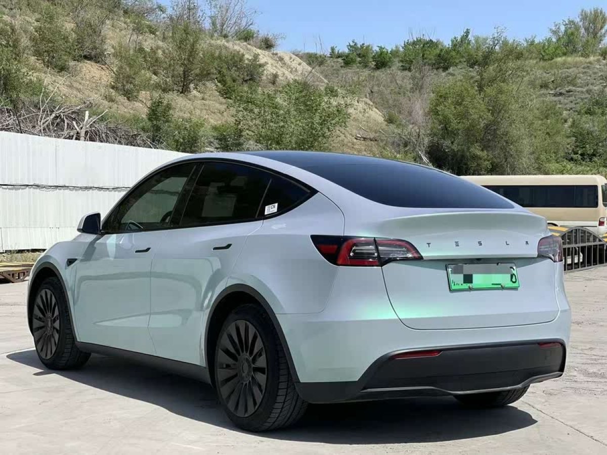 特斯拉 Model Y  2024款 長續(xù)航全輪驅(qū)動版圖片
