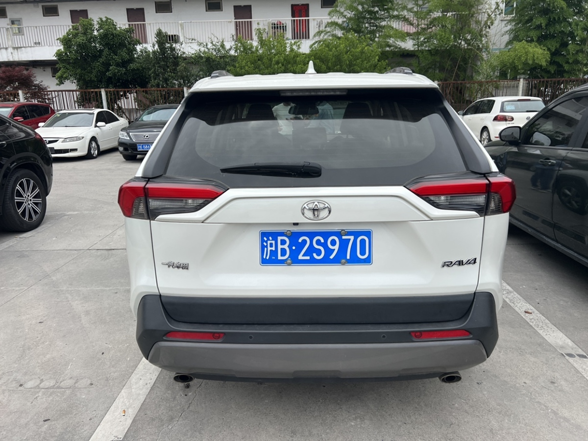 豐田 RAV4榮放  2020款 2.0L CVT兩驅(qū)風尚PLUS版圖片