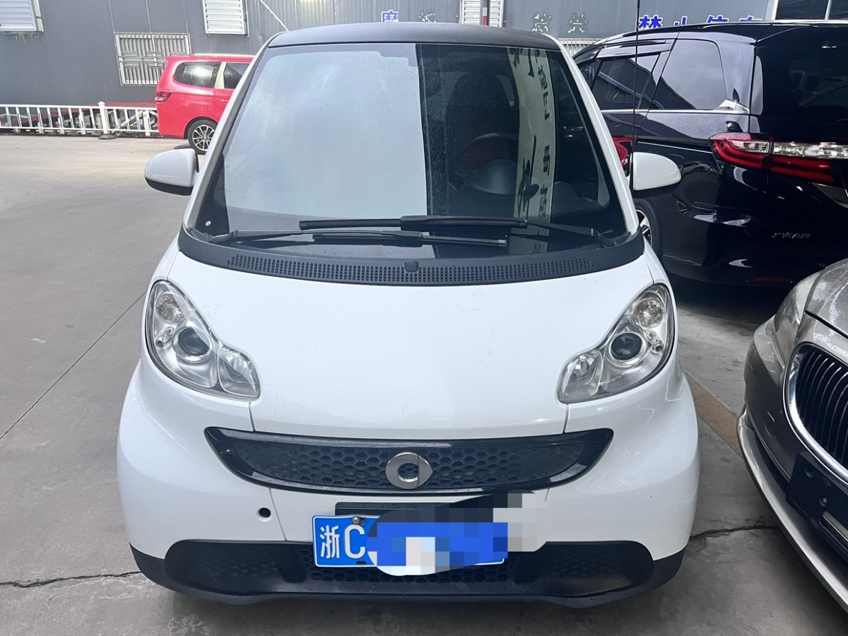 smart fortwo  2015款 1.0 MHD 新年特別版圖片