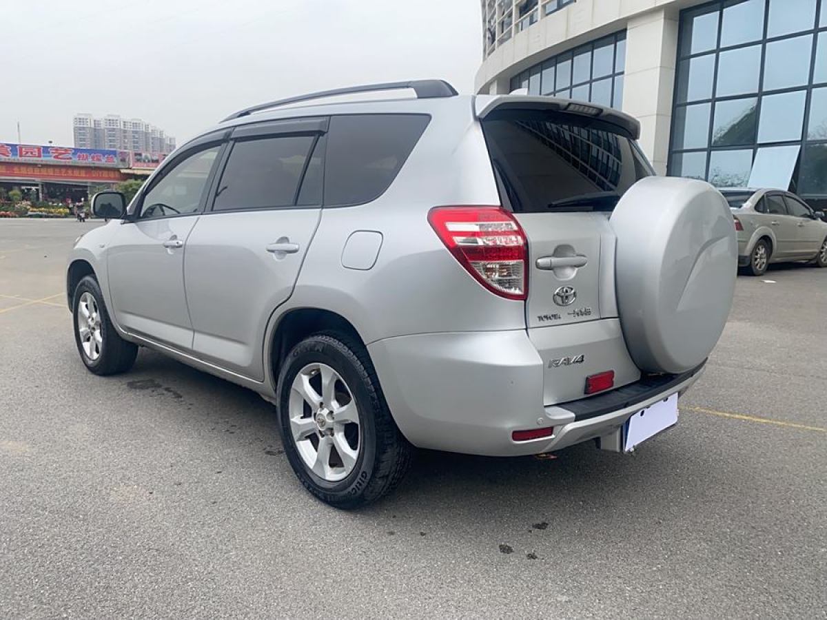 豐田 RAV4榮放  2010款 2.0L 自動豪華升級版圖片