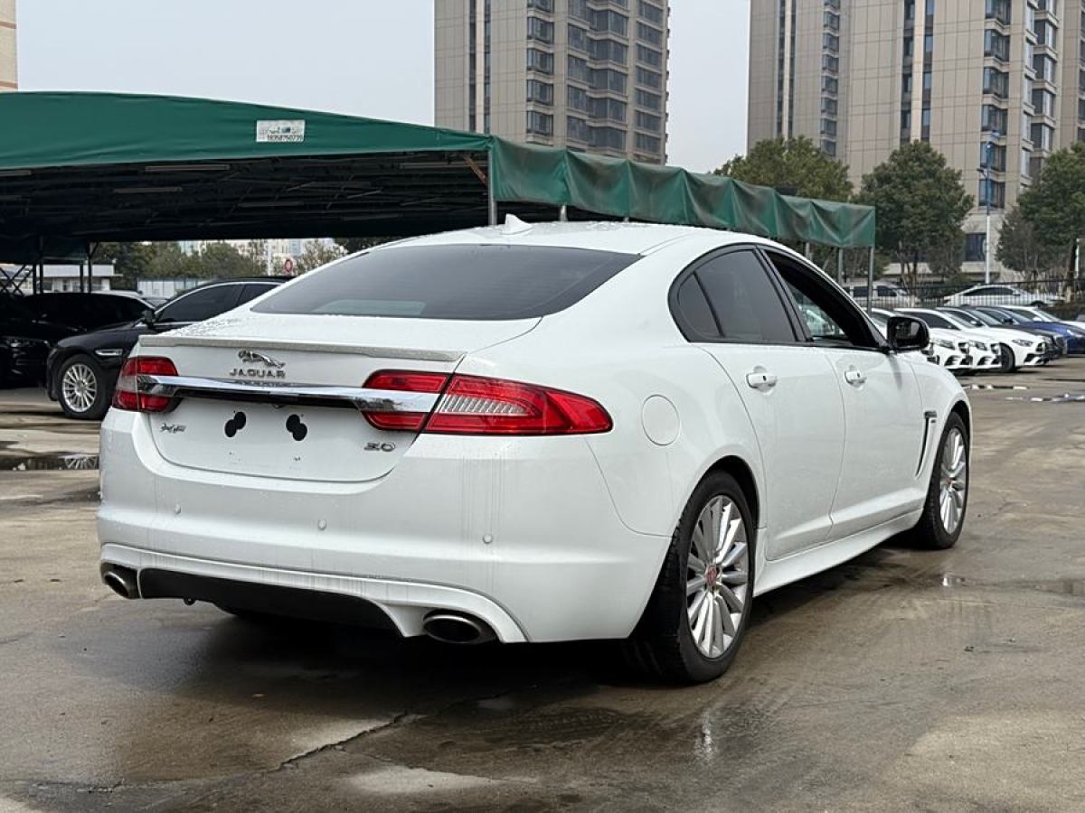 捷豹 XF  2015款 XF 3.0 SC R-Sport 豪華版圖片