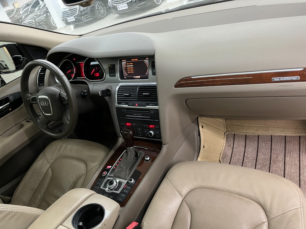 奧迪 奧迪Q7  2010款 3.6 FSI quattro 舒適型圖片