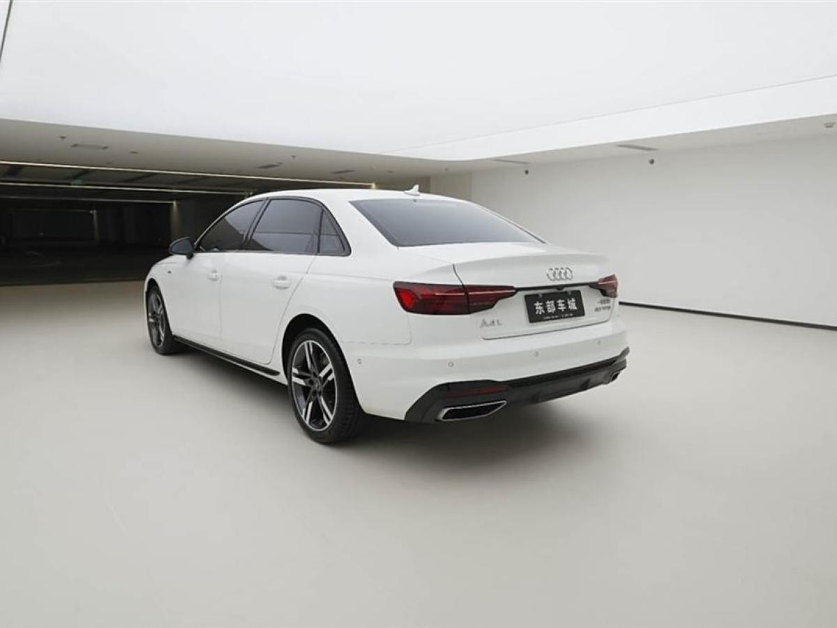 奧迪 奧迪A4L  2022款 40 TFSI 豪華動感型圖片