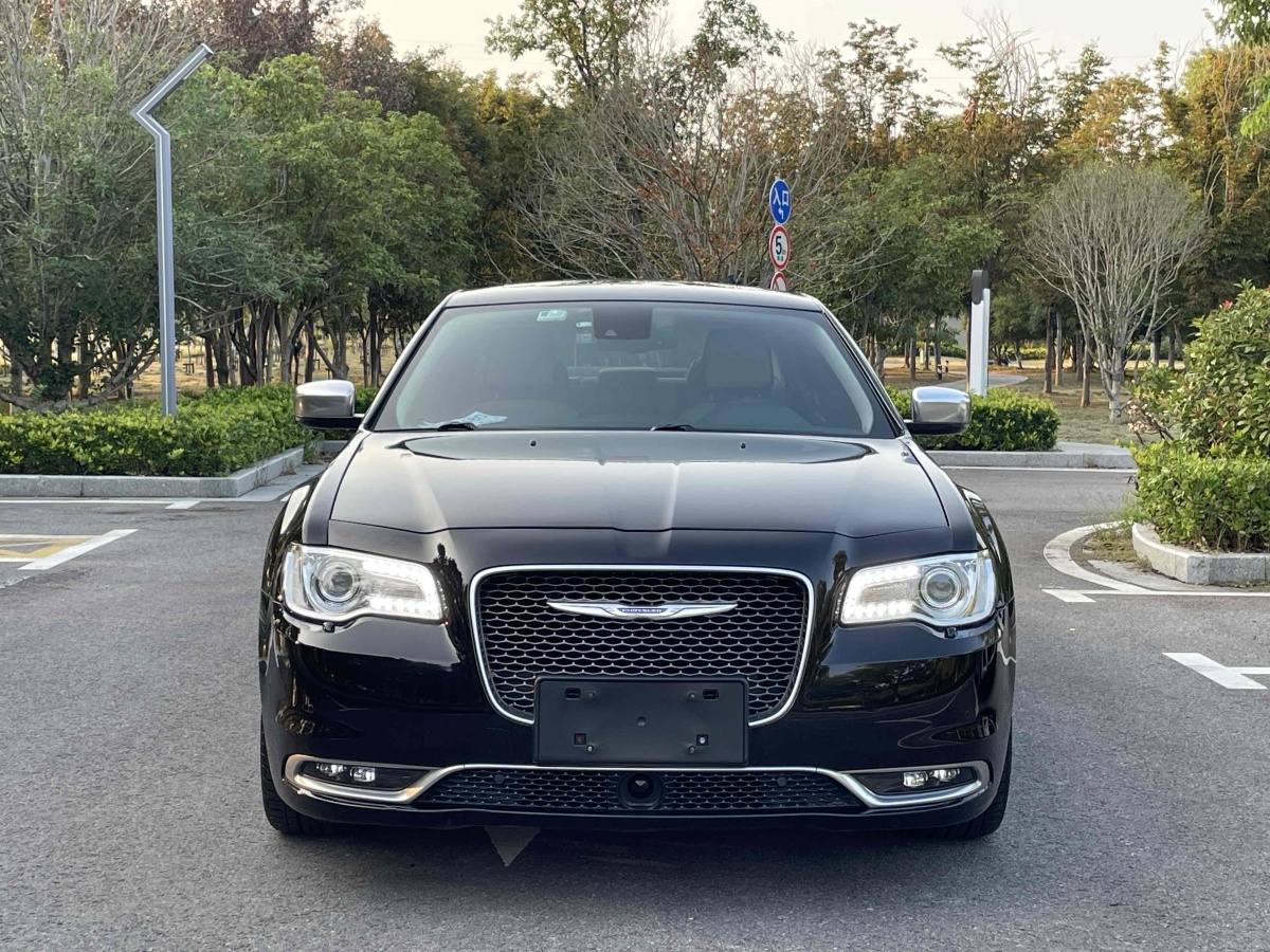 克萊斯勒 300C  2016款 3.0L 超越版圖片