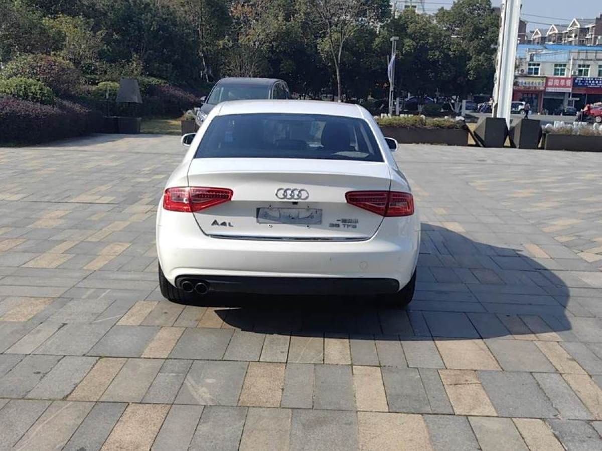 奧迪 奧迪A4L  2015款 35 TFSI 自動(dòng)舒適型圖片