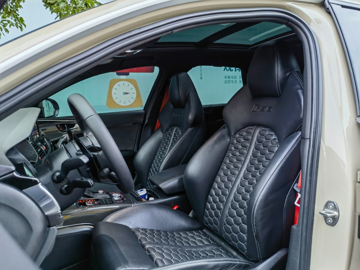 2017年6月奥迪 奥迪RS 6  2016款 RS 6 4.0T Avant