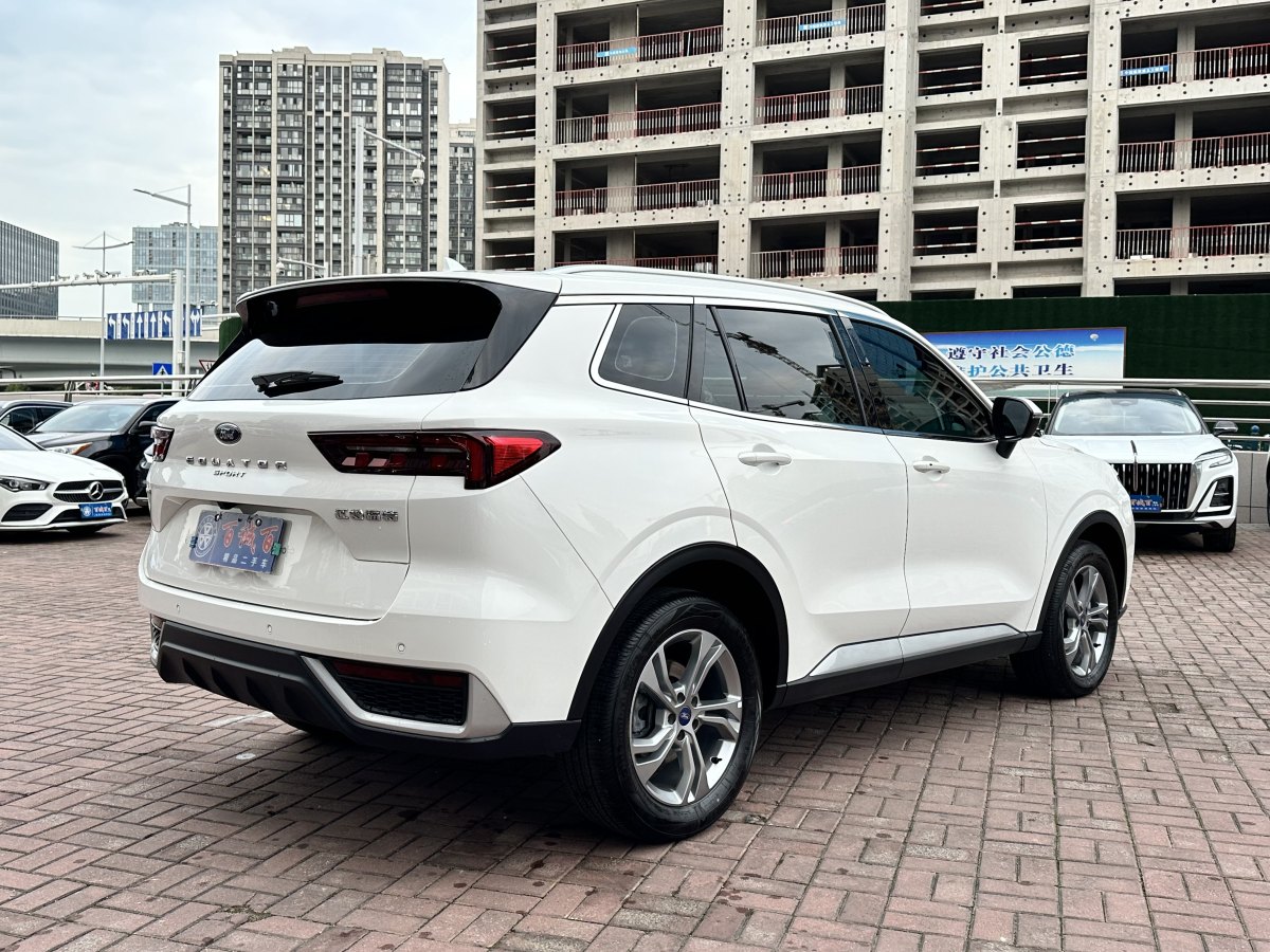 福特 領(lǐng)睿  2022款 EcoBoost 170 精領(lǐng)型圖片