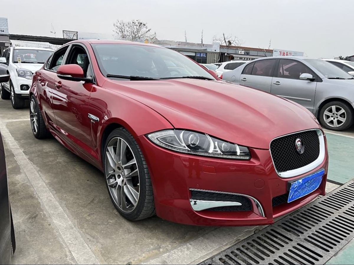 捷豹 XF  2015款 XF 3.0 SC R-Sport 豪華版圖片