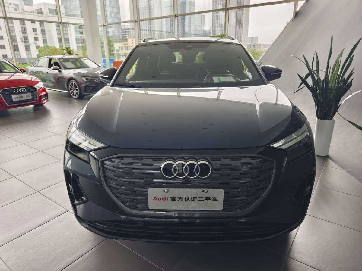 2023年6月奧迪 奧迪Q4 e-tron  2023款 40 e-tron 創(chuàng)境曜夜版