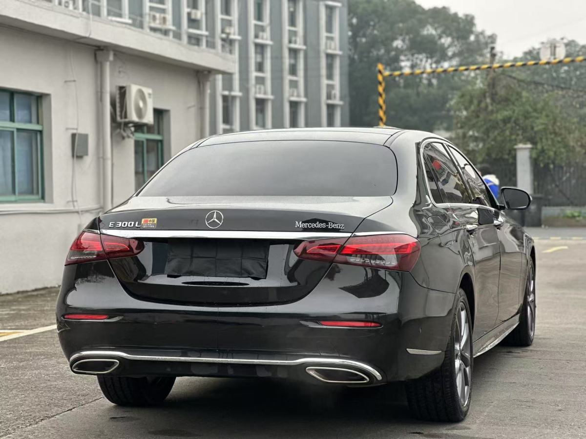 奔馳 奔馳E級  2019款 改款 E 300 L 豪華型圖片