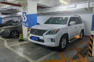 LX 雷克薩斯 570