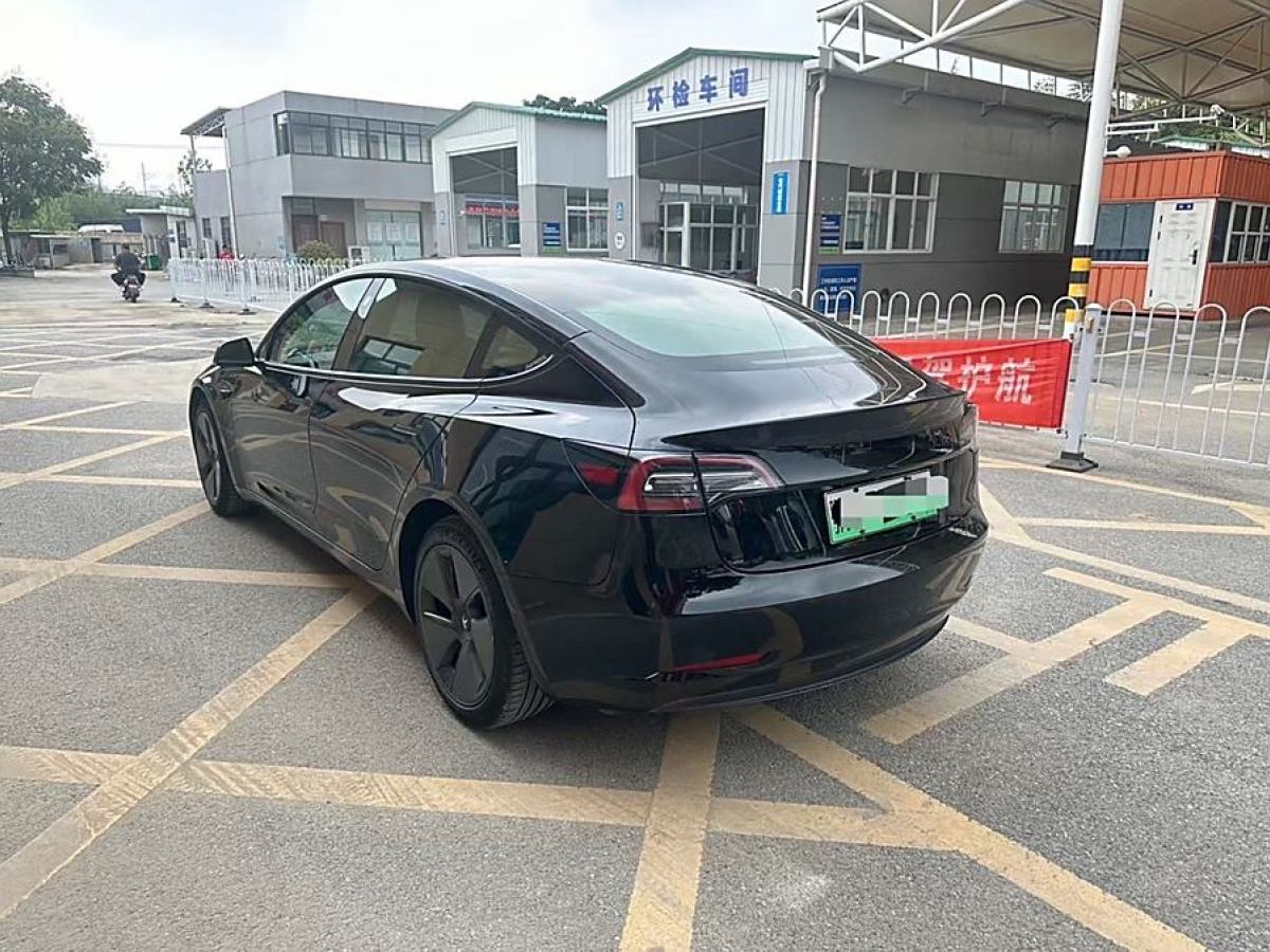 特斯拉 Model 3  2021款 標(biāo)準(zhǔn)續(xù)航后驅(qū)升級(jí)版 3D6圖片