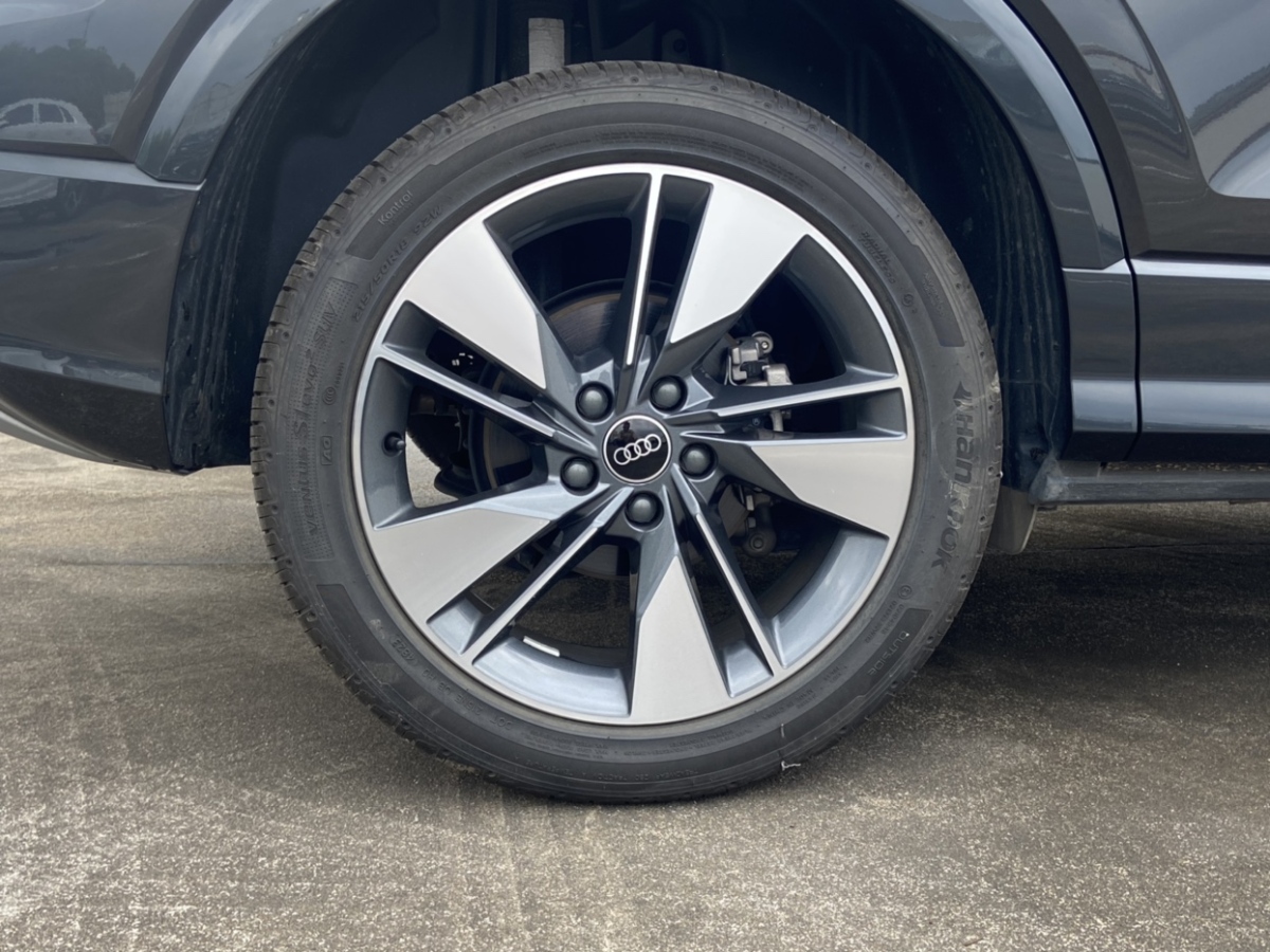 奧迪 奧迪Q2L  2024款 35TFSI 時(shí)尚致雅型圖片