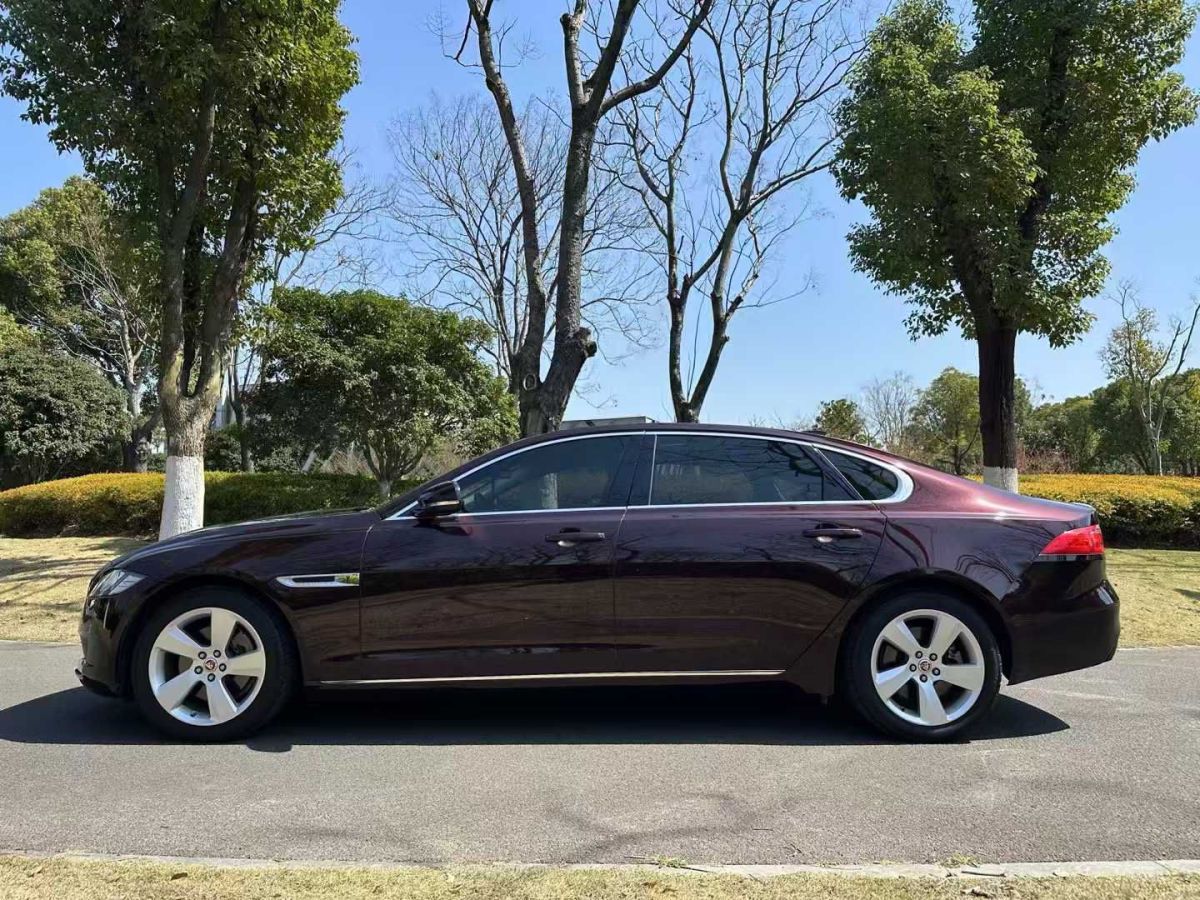 捷豹 XFL  2020款 XFL 2.0T P200 兩驅(qū)精英版圖片