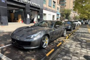 GTC4Lusso 法拉利 3.9T V8