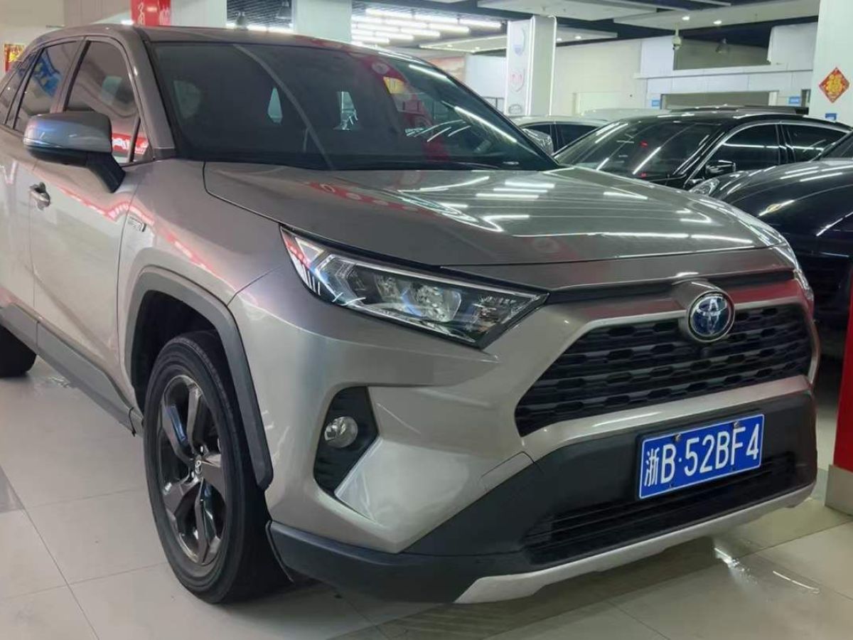 豐田 rav4榮放 2020款 2.0l cvt兩驅都市版圖片