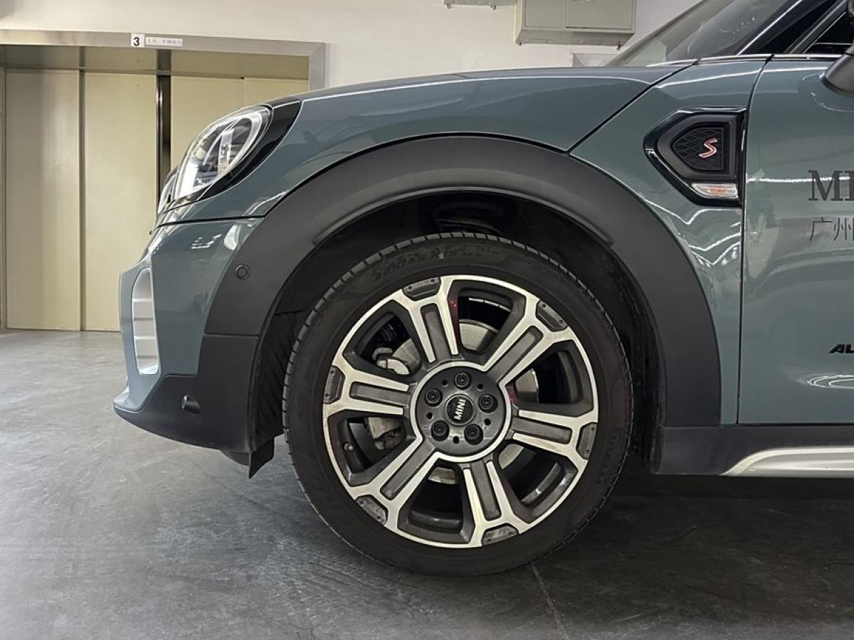 MINI COUNTRYMAN  2023款 2.0T COOPER S ALL4 鑒賞家圖片