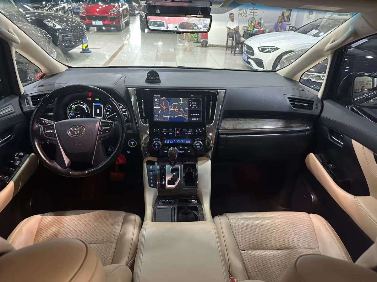 豐田 威爾法  2021款 皇冠 雙擎 2.5L HV尊貴版圖片