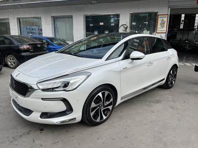 2019年3月 DS DS 5 40THP Prestige尊享型圖片