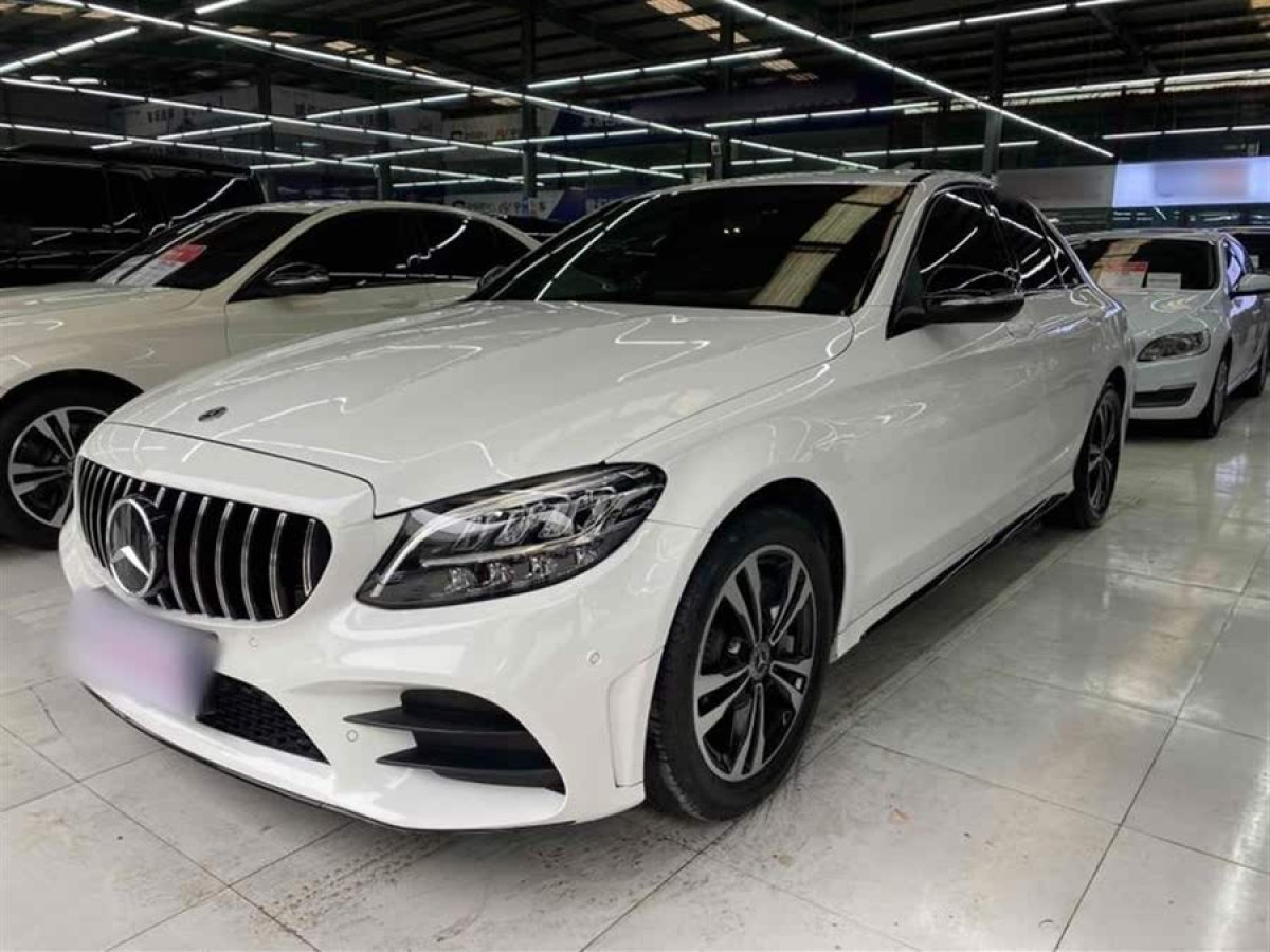 奔馳 奔馳C級(jí)  2019款 改款 C 260 L 運(yùn)動(dòng)版圖片