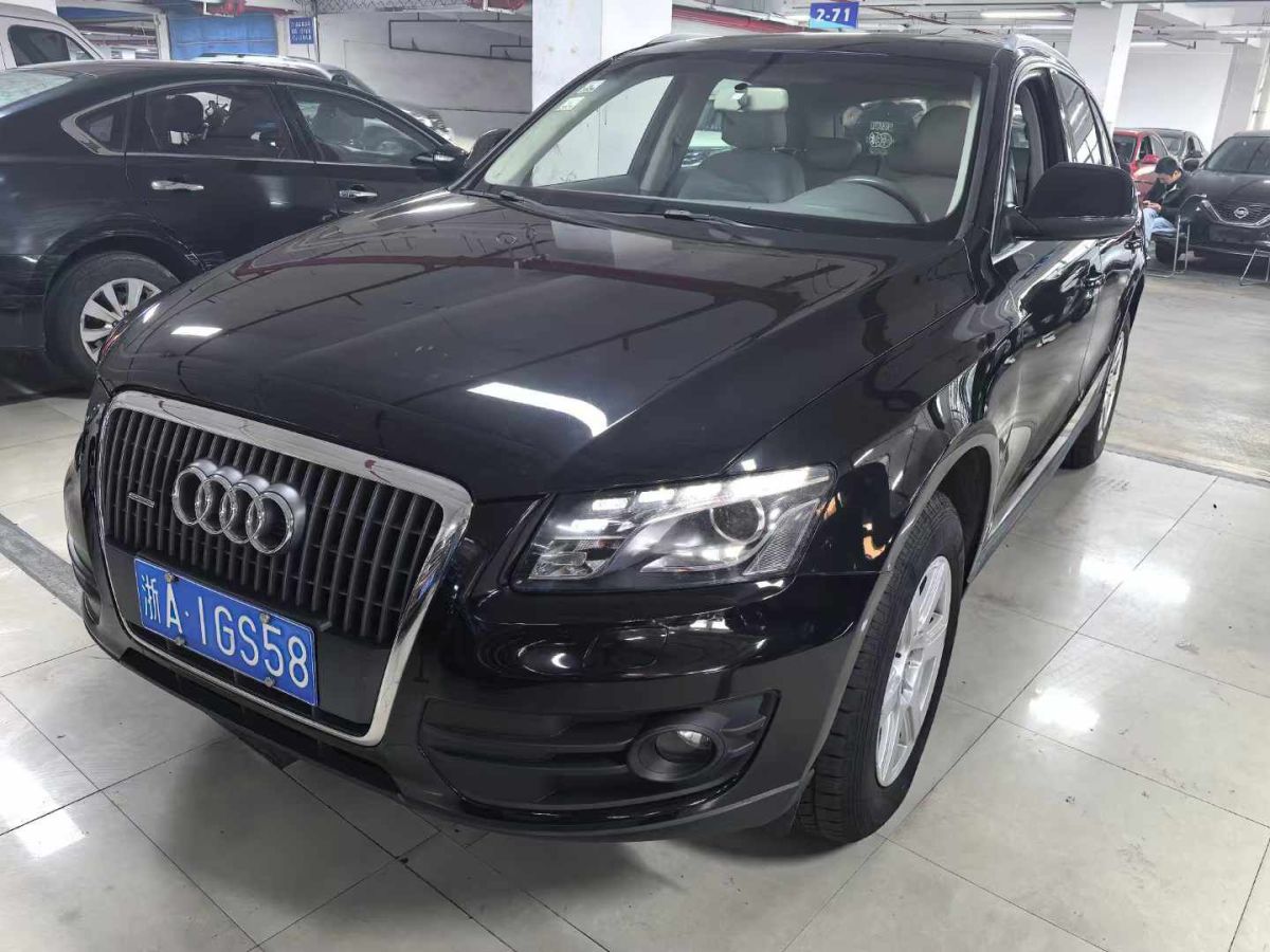 2013年1月奧迪 奧迪Q5  2013款 Q5 3.0TFSI 45TFSI Quattro 運(yùn)動(dòng)型