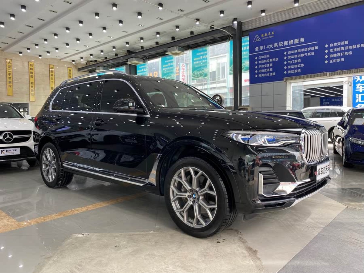 寶馬 寶馬X7  2021款 改款 xDrive40i 尊享型豪華套裝圖片