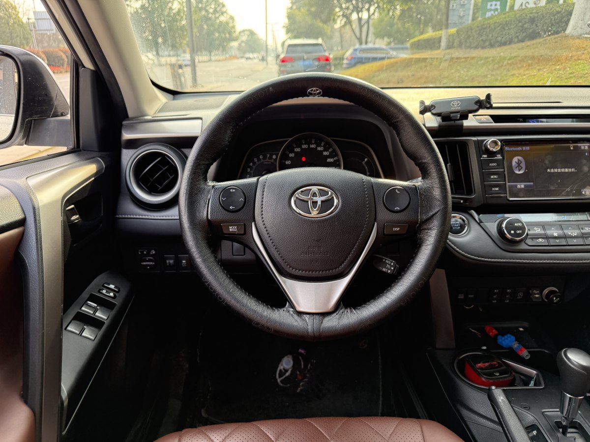 2017年12月豐田 RAV4  2016款 榮放 2.0L CVT兩驅(qū)舒適版