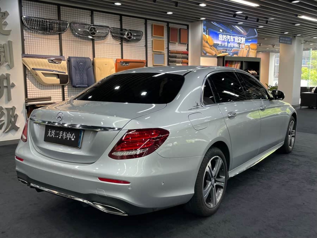 奔馳 奔馳E級  2016款 E 200 L 運動型圖片