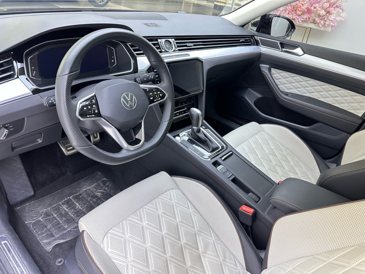大眾 邁騰  2024款 200萬輛眾享款 330TSI DSG豪華型圖片