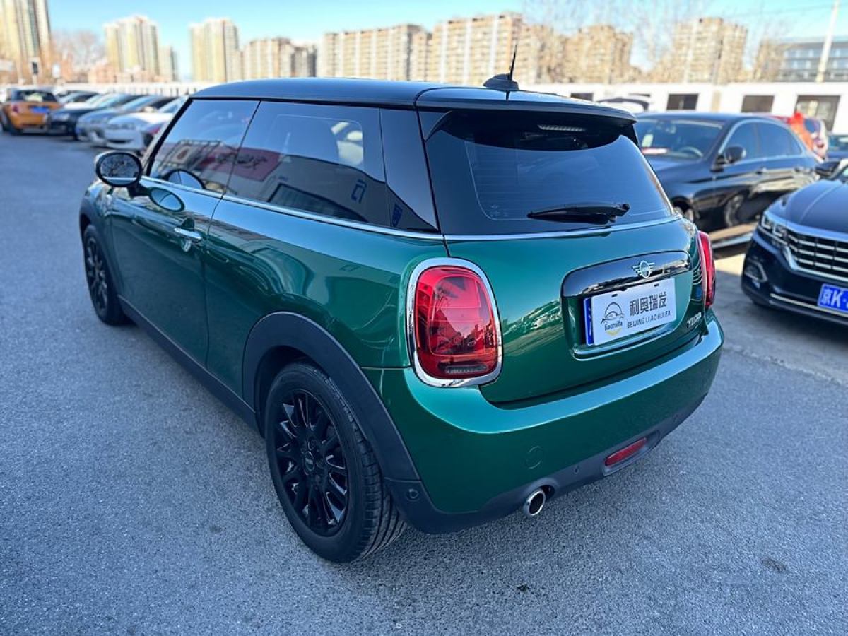 MINI MINI  2021款 1.5T COOPER 經(jīng)典派圖片