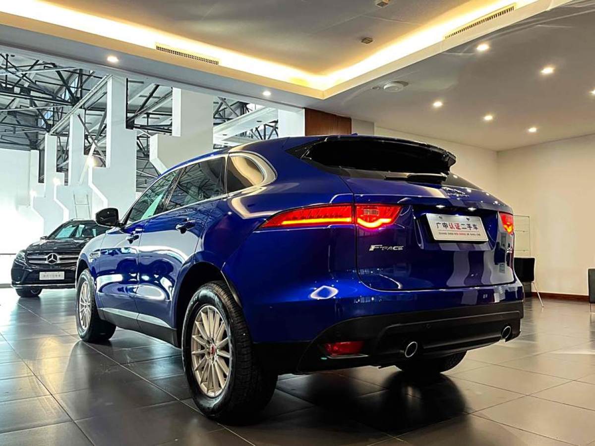 捷豹 F-PACE  2019款 2.0T 四驅(qū)都市尊享版圖片