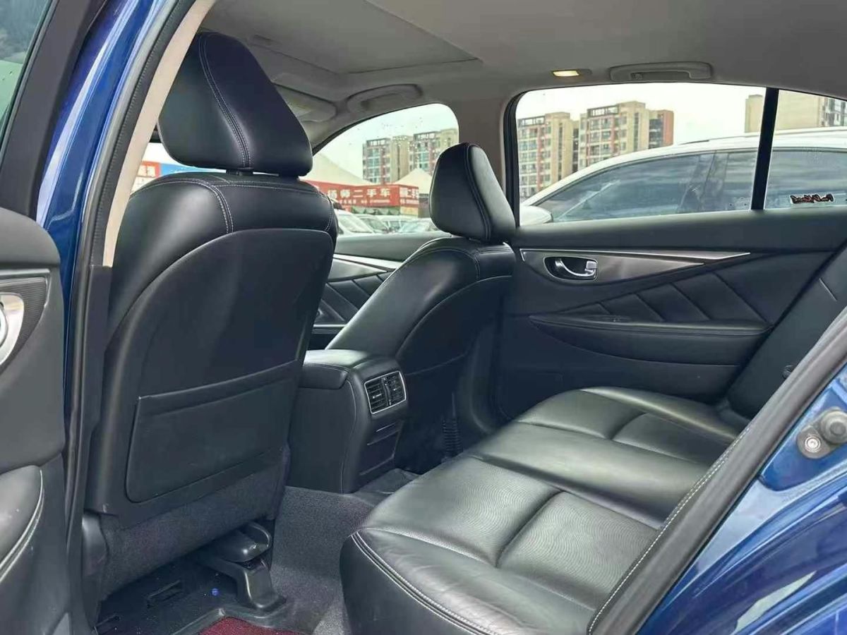 英菲尼迪 Q50L  2016款 2.0T 悅享版圖片