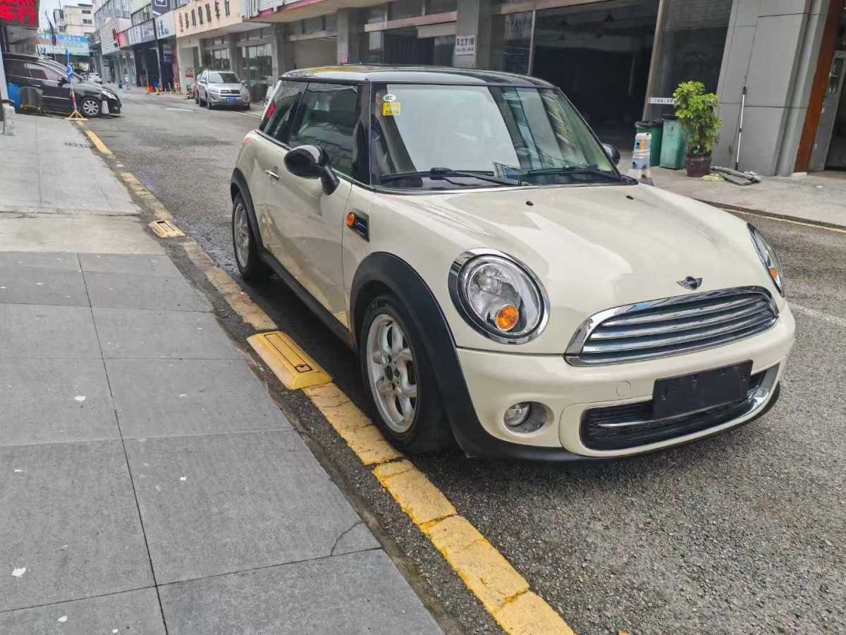 2011年5月MINI COUNTRYMAN  2011款 1.6L COOPER Excitement