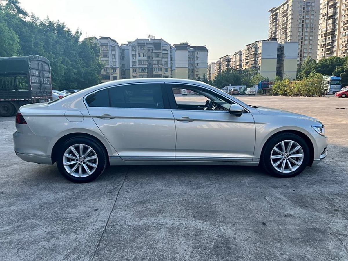 大眾 邁騰  2019款  330TSI DSG 領(lǐng)先型 國VI圖片