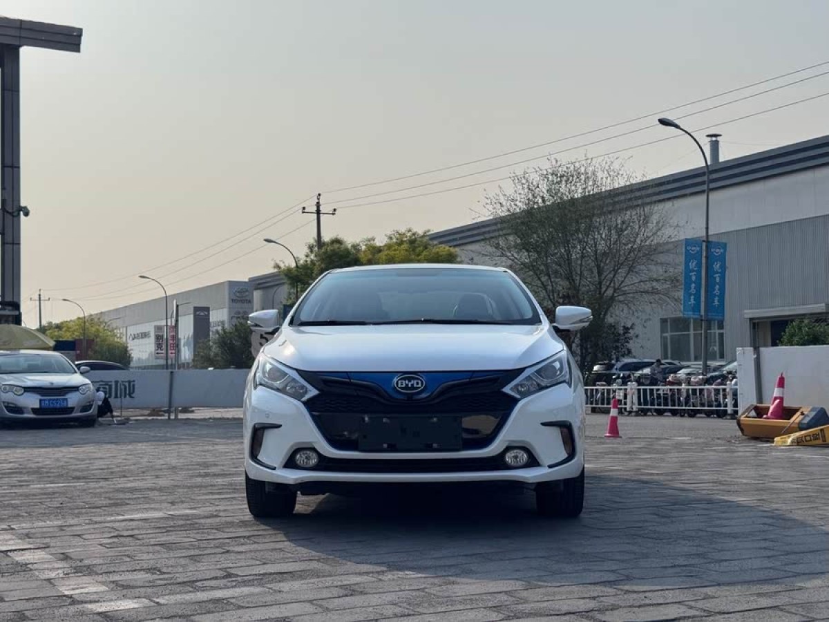比亞迪 秦  2016款 秦EV300 尊貴型圖片