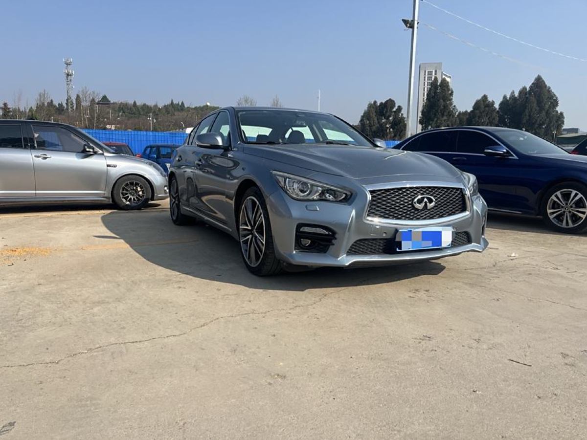 英菲尼迪 Q50L  2015款 2.0T 運(yùn)動(dòng)版圖片