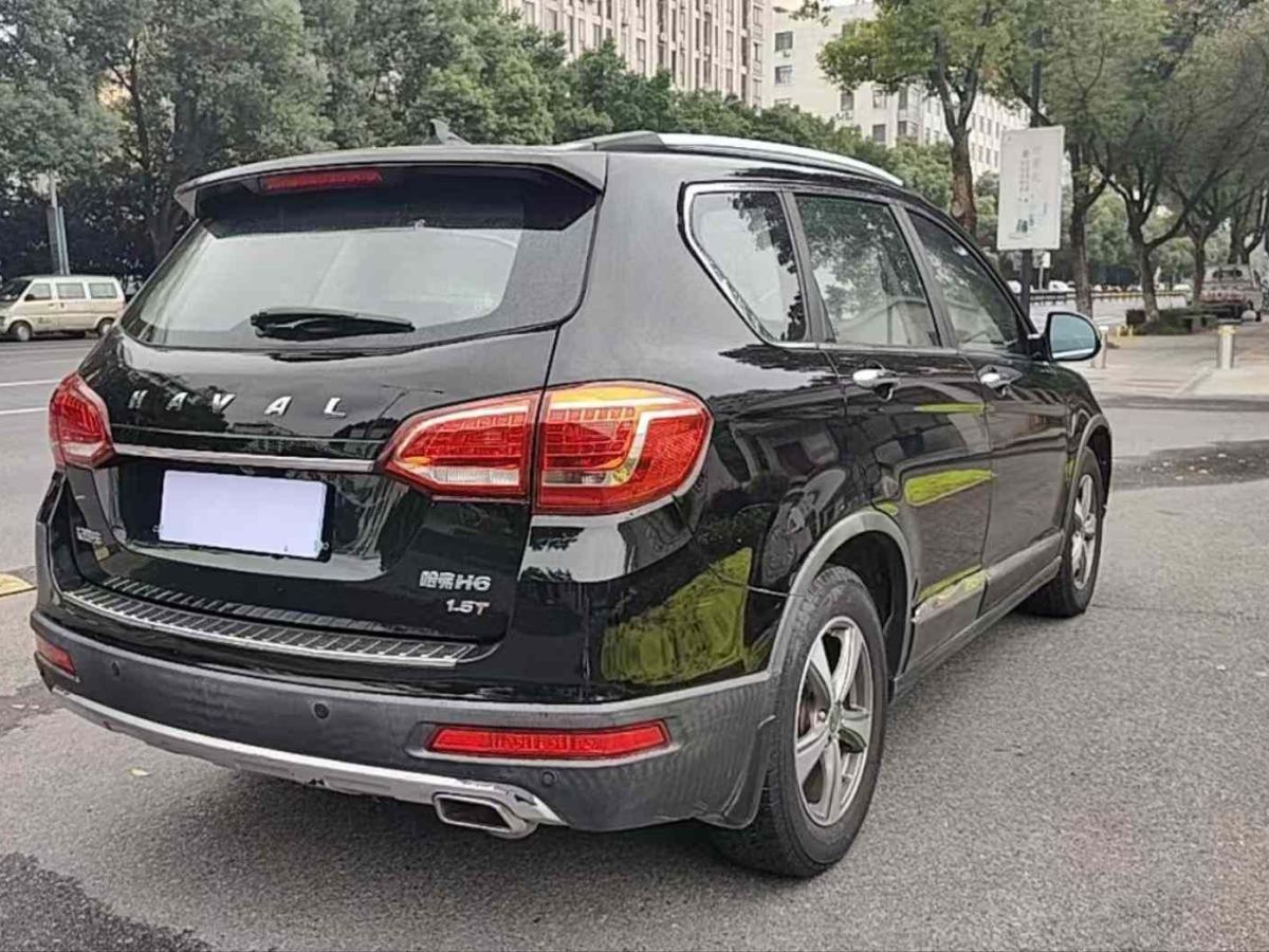 哈弗 H6  2015款 1.5T 手動兩驅(qū)尊貴型圖片