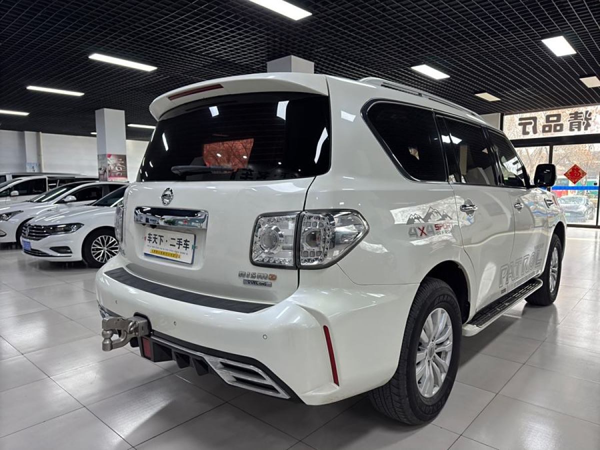 日產(chǎn) 途樂  2018款 4.0L 領(lǐng)英型圖片