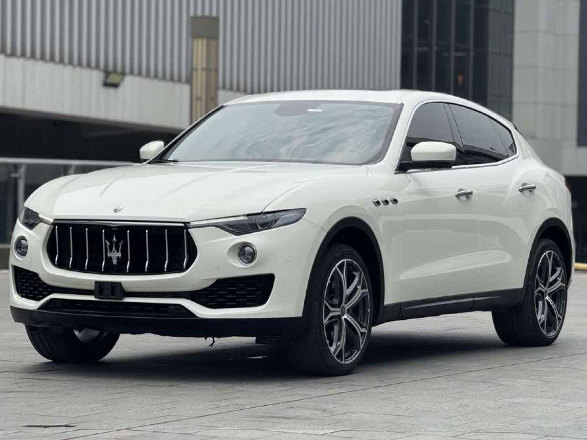 瑪莎拉蒂 Levante  2019款 3.0T 350Hp 標(biāo)準(zhǔn)版 國VI圖片