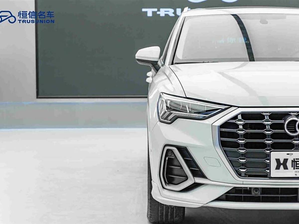 奧迪 奧迪Q3  2022款 35 TFSI 時尚動感型圖片