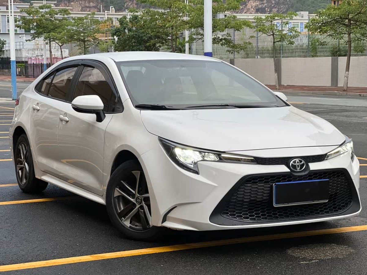 豐田 雷凌  2021款 TNGA 1.5L CVT領(lǐng)先版圖片