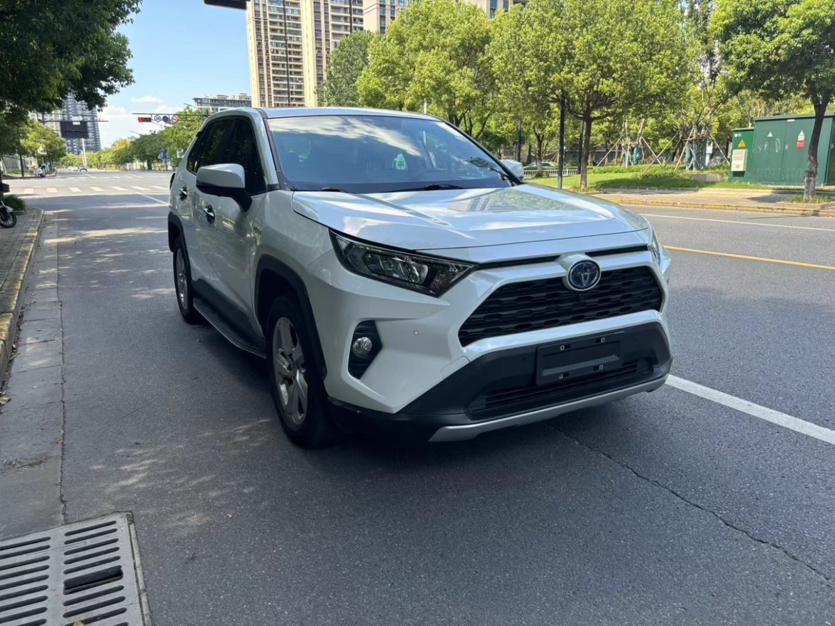 豐田 RAV4榮放  2021款 雙擎 2.5L CVT兩驅精英版圖片