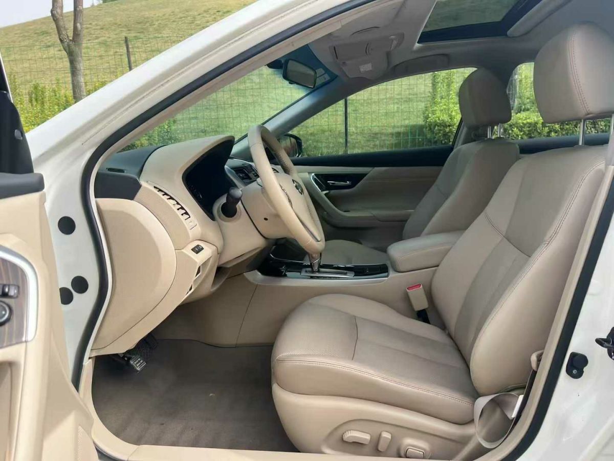 日產(chǎn) 天籟  2015款 2.0L XE-Sporty歐冠運動版圖片