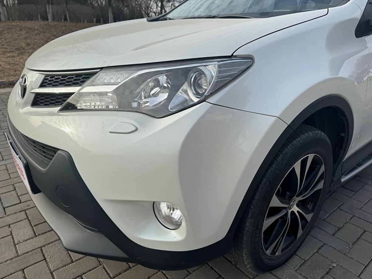 豐田 RAV4榮放  2015款 2.5L 自動四驅(qū)精英版圖片